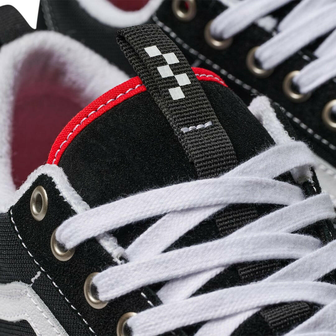 Vans - Skate Old Skool 36+ Shoes Black/White.