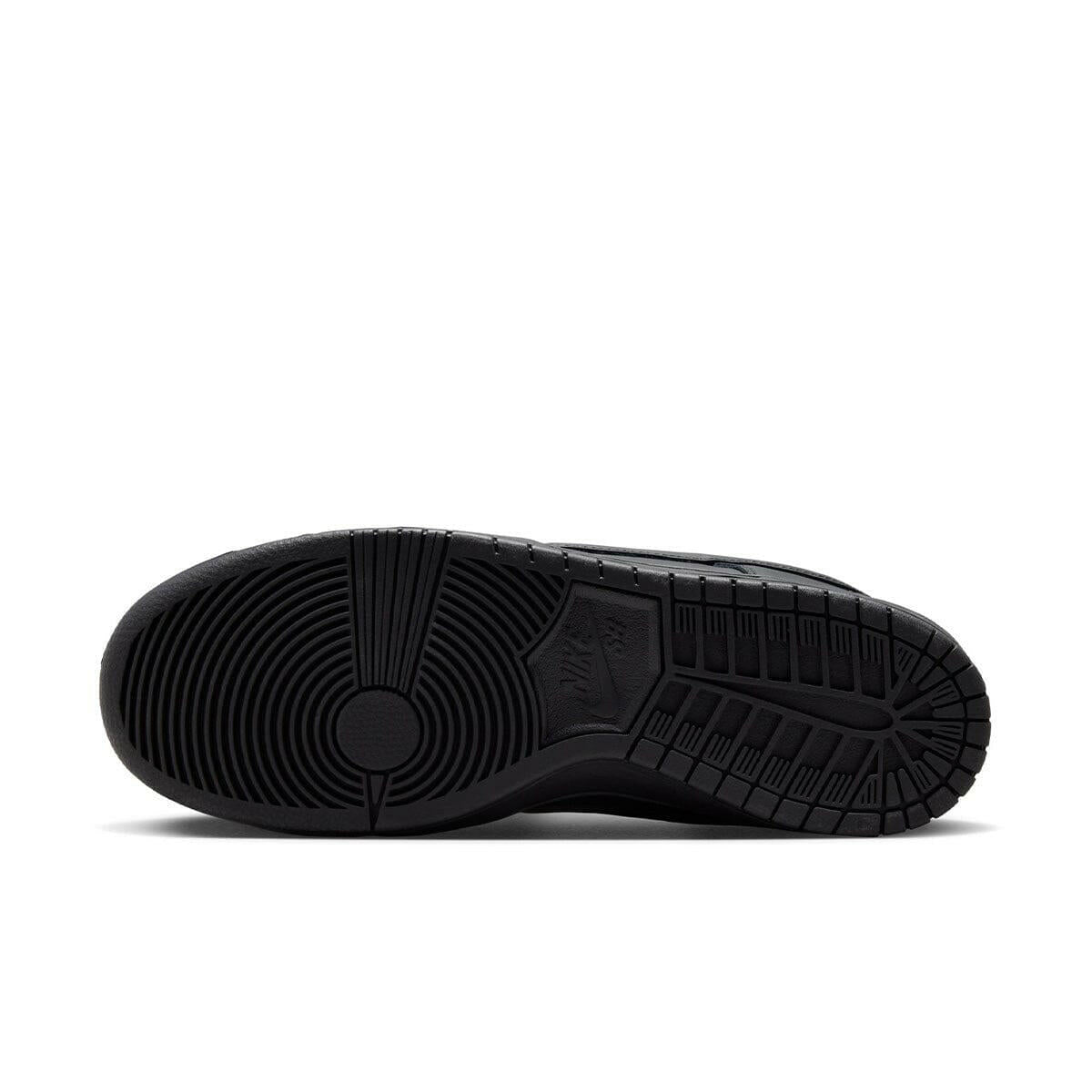 Nike SB - Dunk Low Pro Shoes Triple Black.