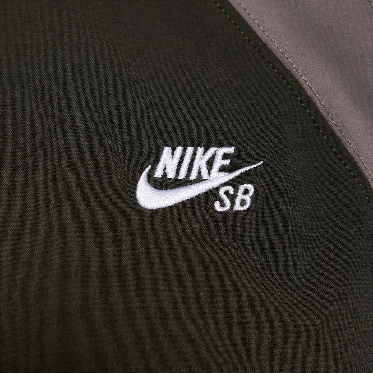 Nike SB - Full Zip Woven Skate Jacket Sequoia/Stone
