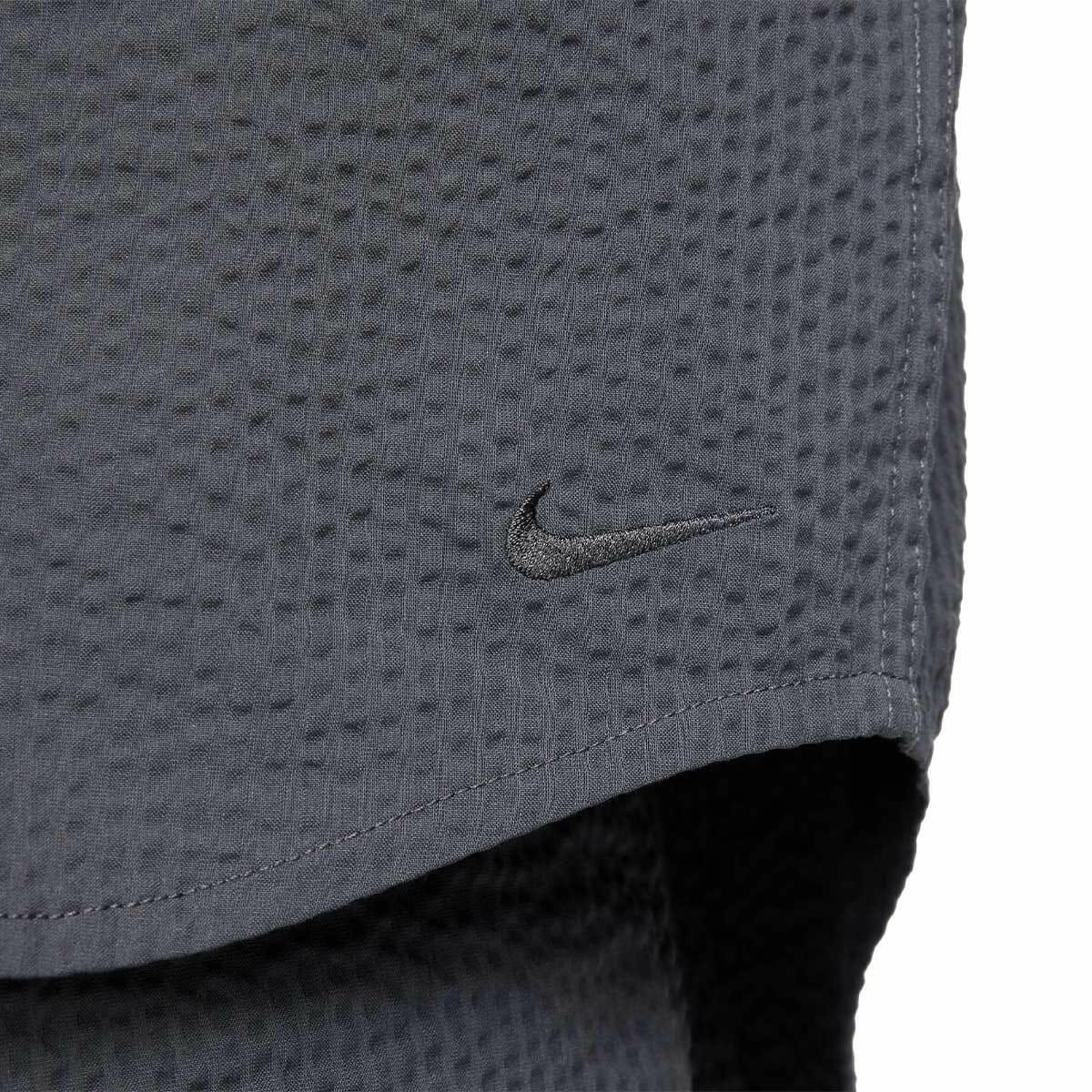 Nike SB - Seersucker S/S Shirt Anthracite.