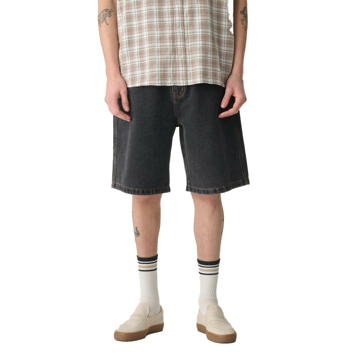 S/Double - Emb Denim Standard Shorts Washed Black.