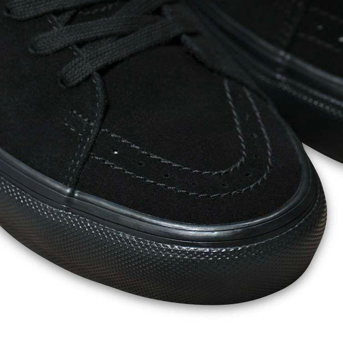 Vans - Skate Sk8 Hi Shoes Black/Black.