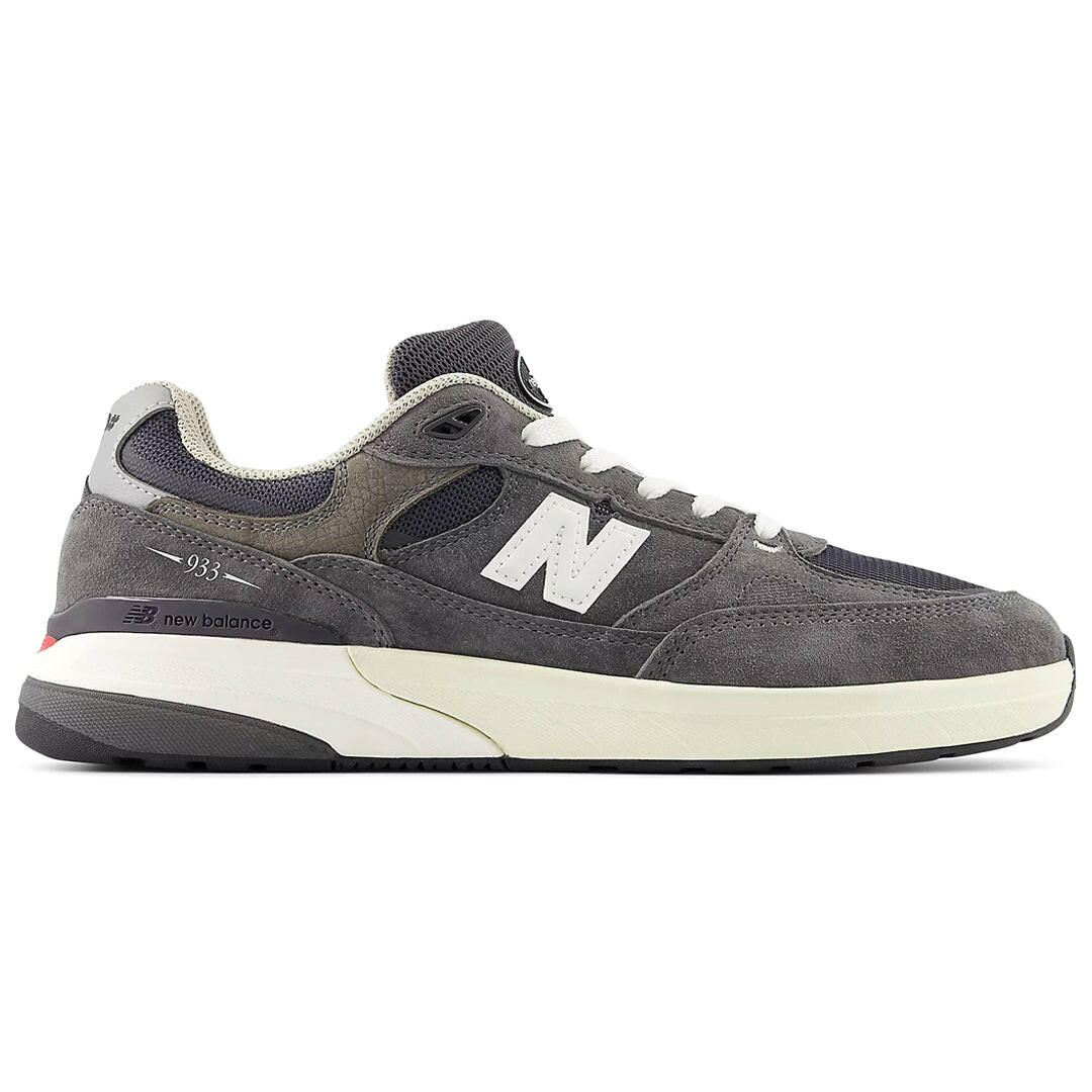 New Balance - Andrew Reynolds 933 Shoes Grey/White.