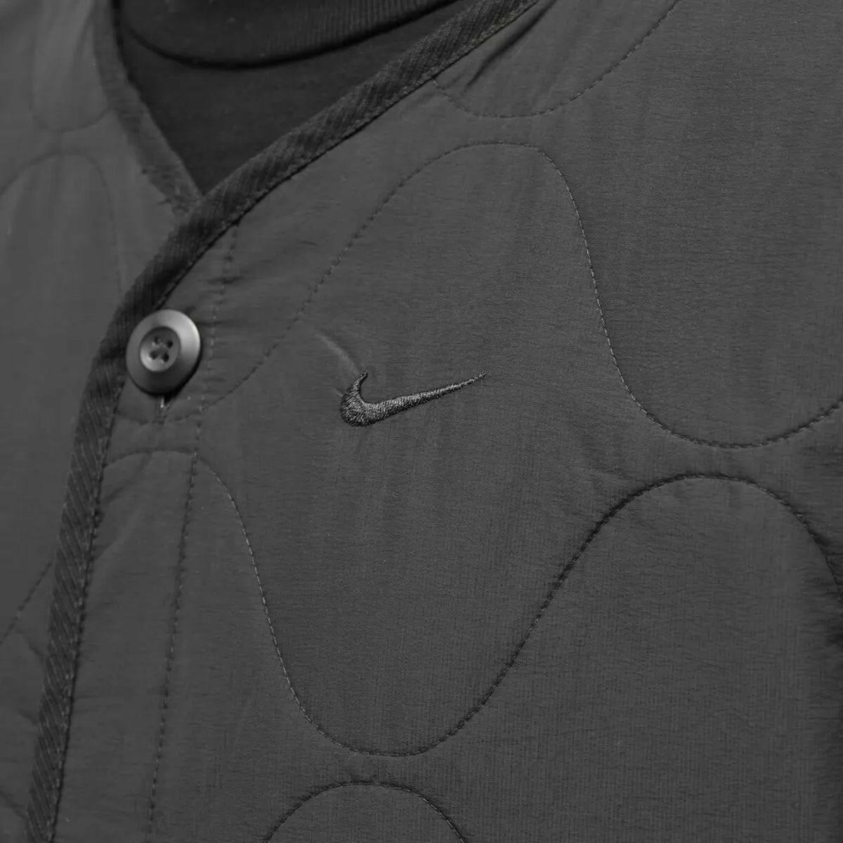 Nike - Woven Insulated Military Vest Black.