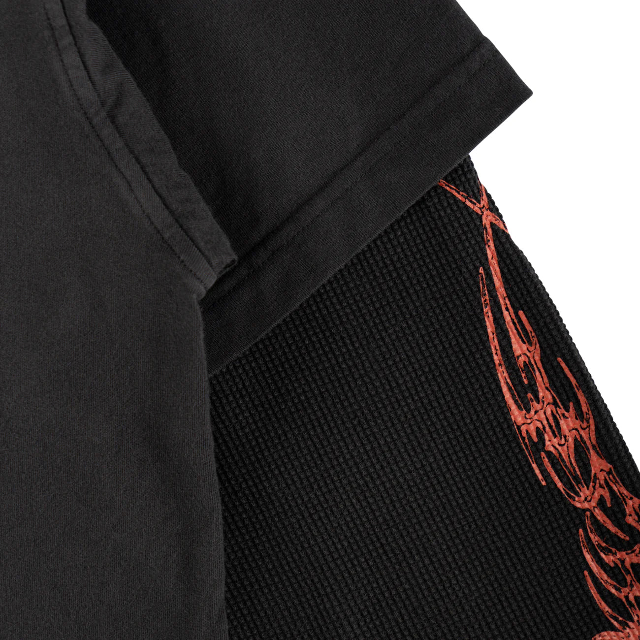 Welcome - Caste Layered L/S Knit Black/Red.