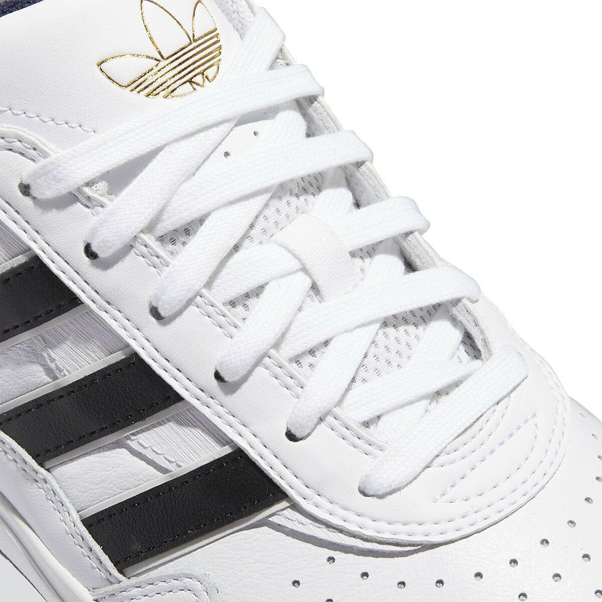 Adidas - Tyshawn II Shoes White/Black/Navy.