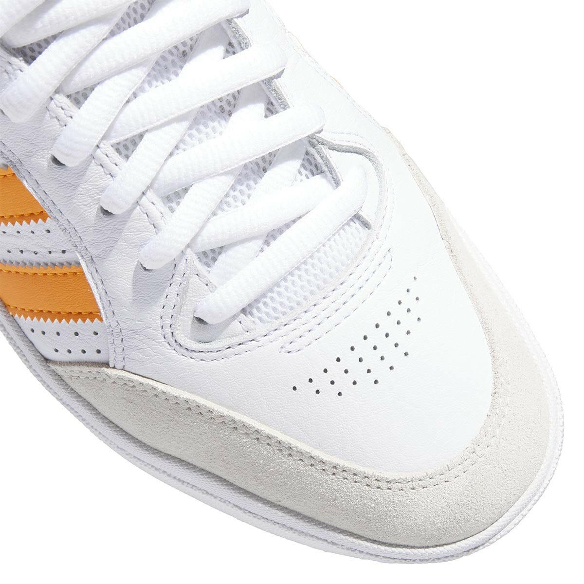 Adidas - Tyshawn Low Shoes White/White/Gold.