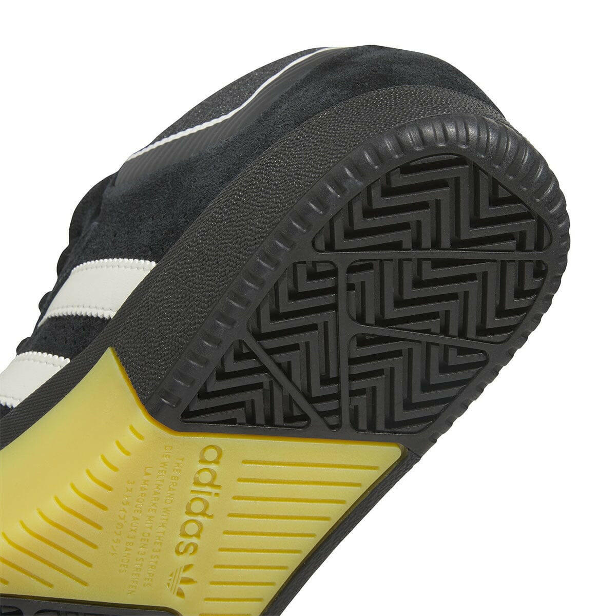 Adidas - Tyshawn Shoes Black/Zero Metallic/Spark.