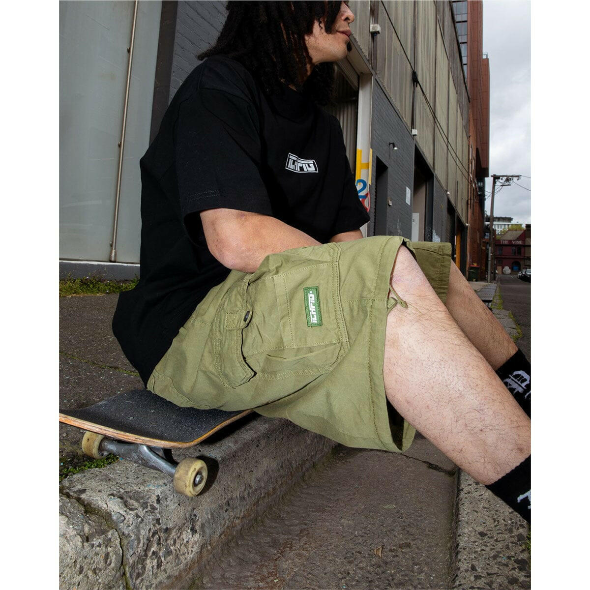 Ichpig - Para Cargo Shorts Washed Olive.