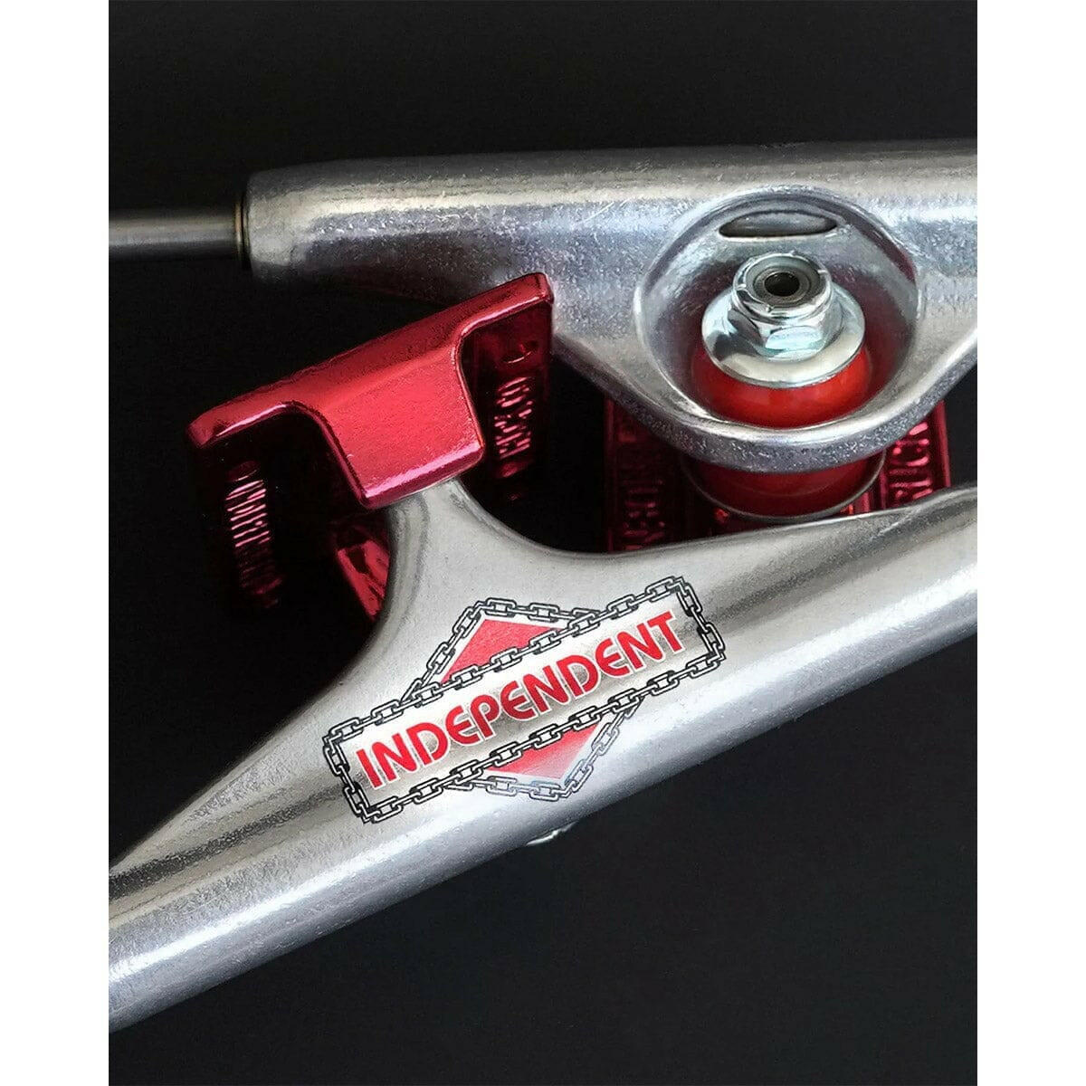 Independent - Chain Breaker Forged Hollow 139 Skateboard Trucks.