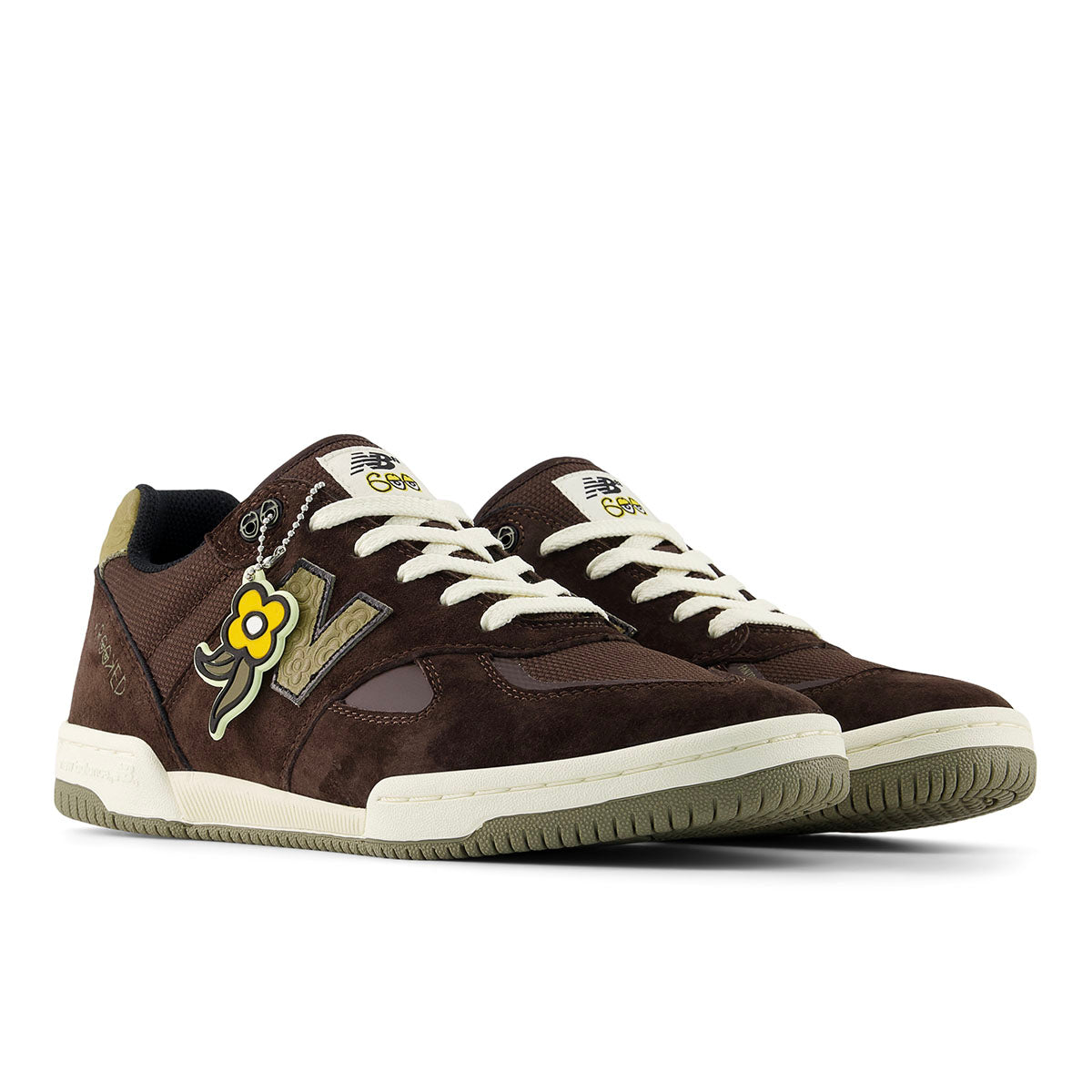 New Balance Knox Krooked 600 Shoes Front