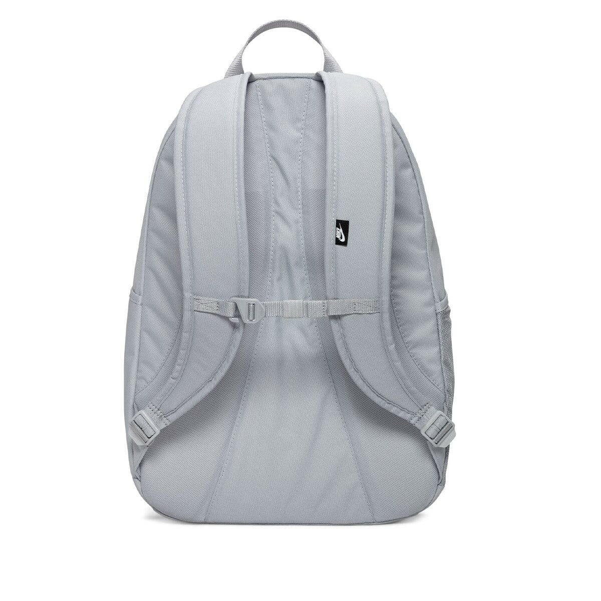 Nike - Hayward Backpack Wolf Grey.