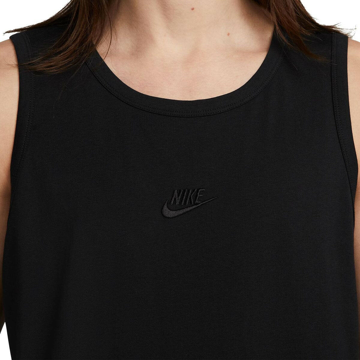 Nike - Premium Tank Black.