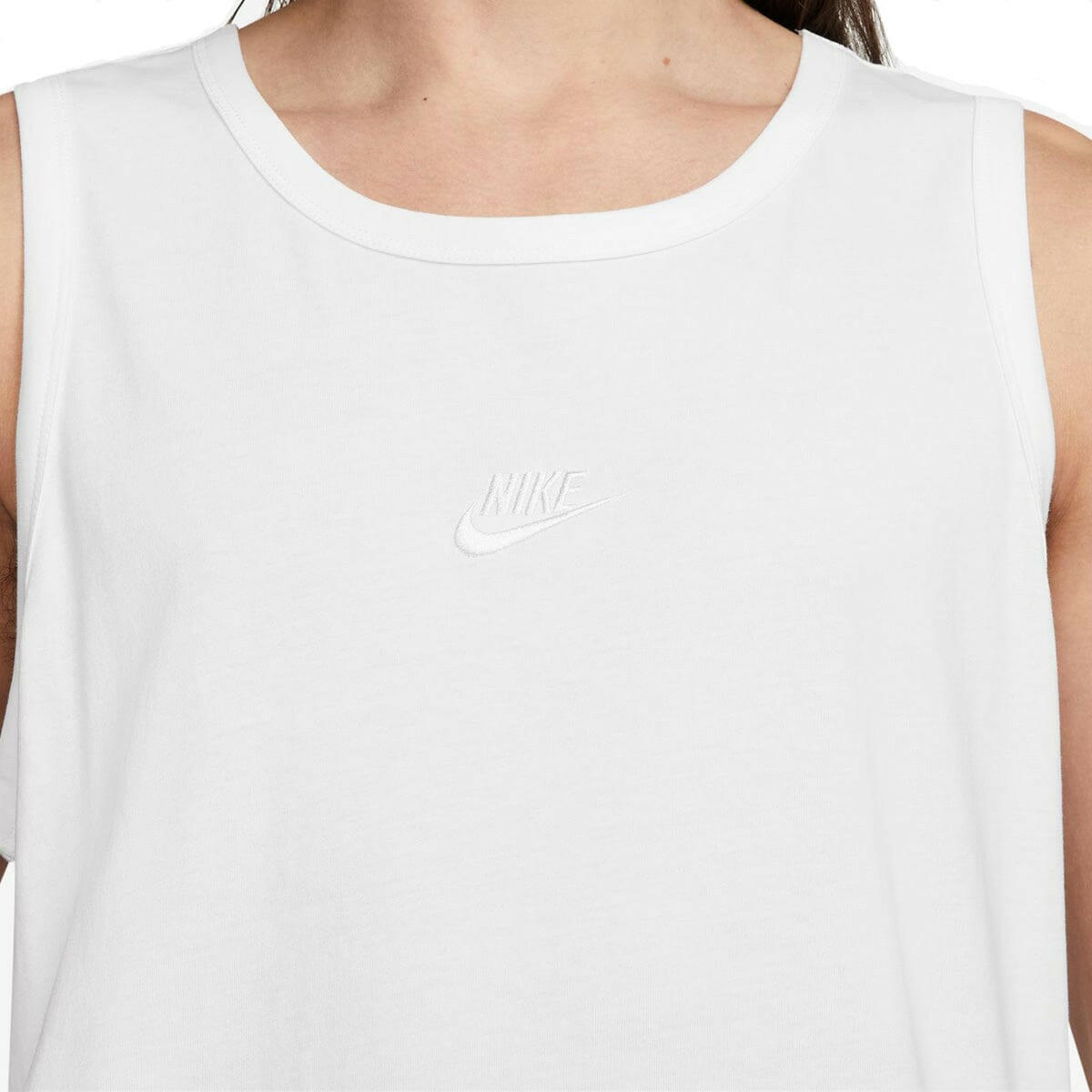 Nike - Premium Tank White.