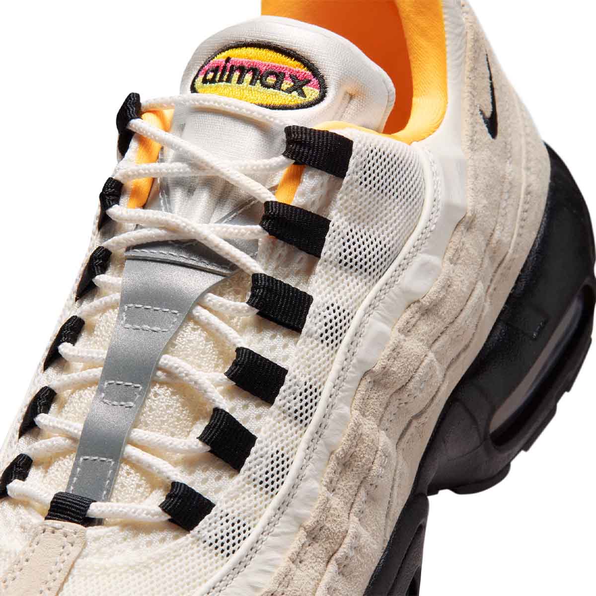 Nike SB Air Max 95 Shoes World Cup Pack Sail Detail