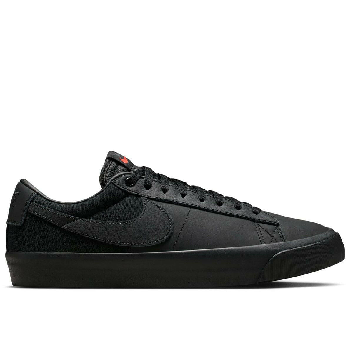 Nike SB - Blazer Low Pro GT ISO Shoes Triple Black.