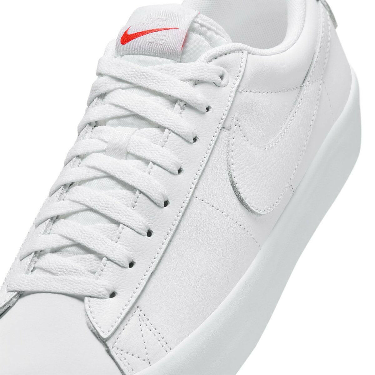 Nike SB - Blazer Low Pro GT ISO Shoes Triple White.
