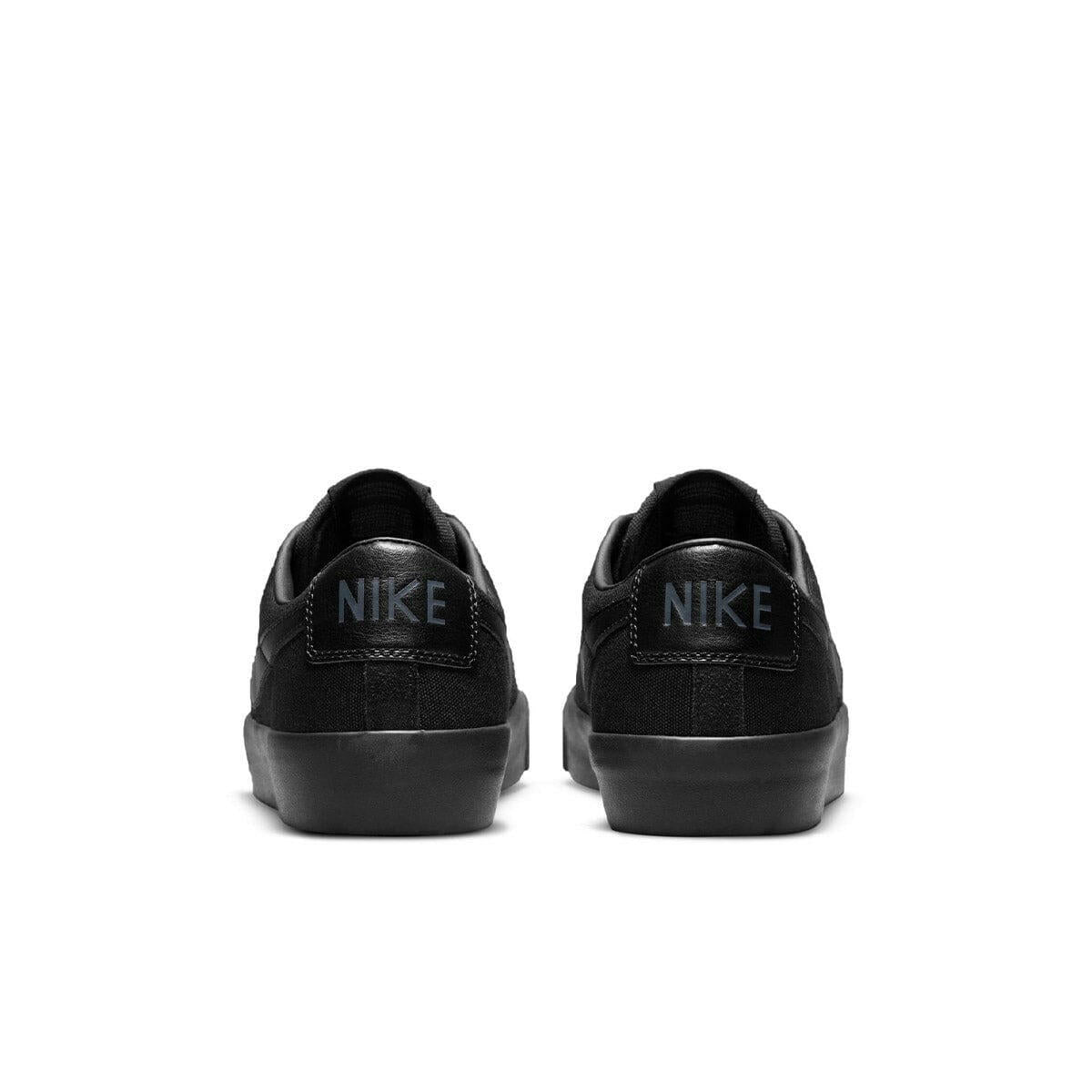 Nike SB - Blazer Low Pro GT Shoes Black/Black-Black-Anthracite.