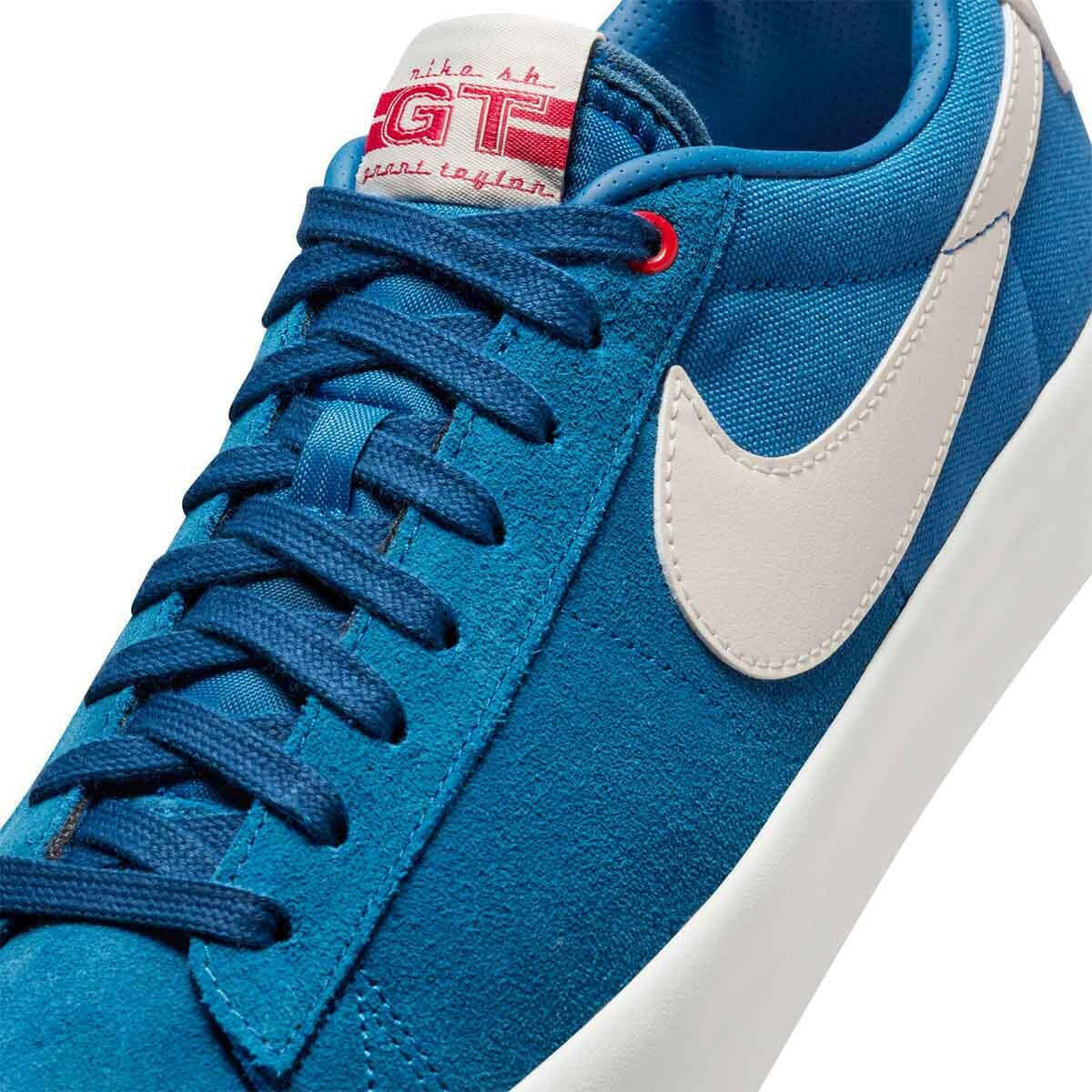 Nike SB - Blazer Low Pro GT Shoes Blue.