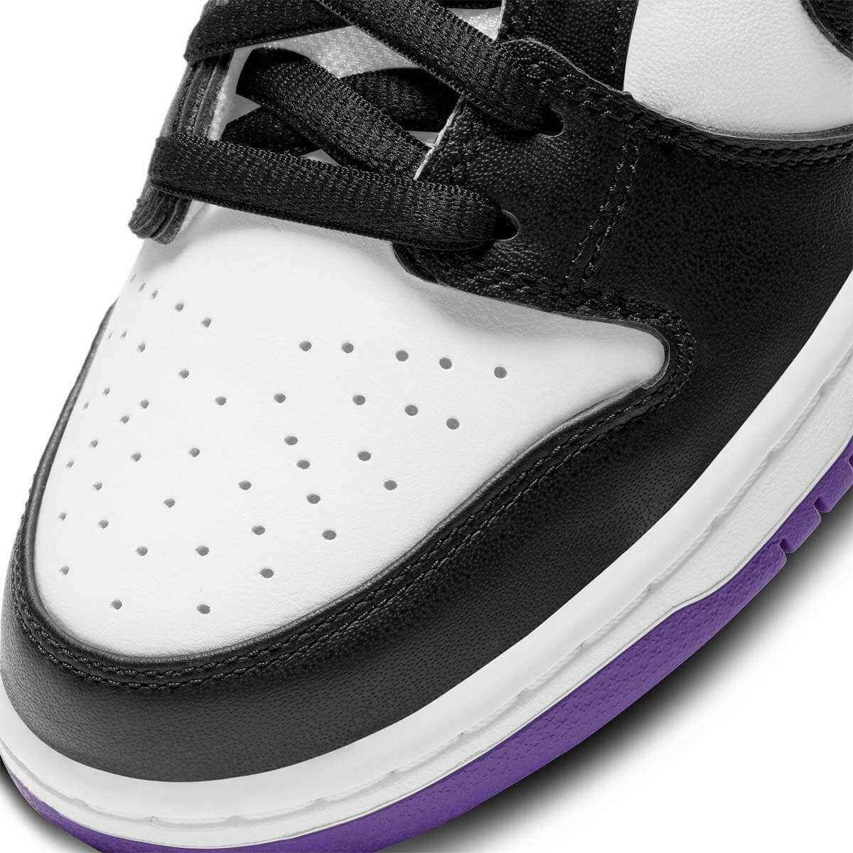 Nike SB - Dunk Low Pro Shoes Court Purple.