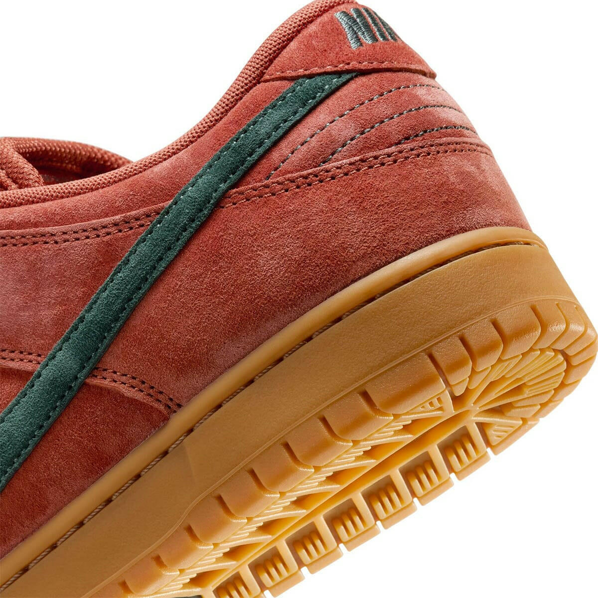 Nike SB - Dunk Low Pro Shoes Burnt Sunrise.