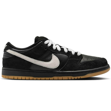 Nike SB - Dunk Low Pro Shoes Black/White/Gum.