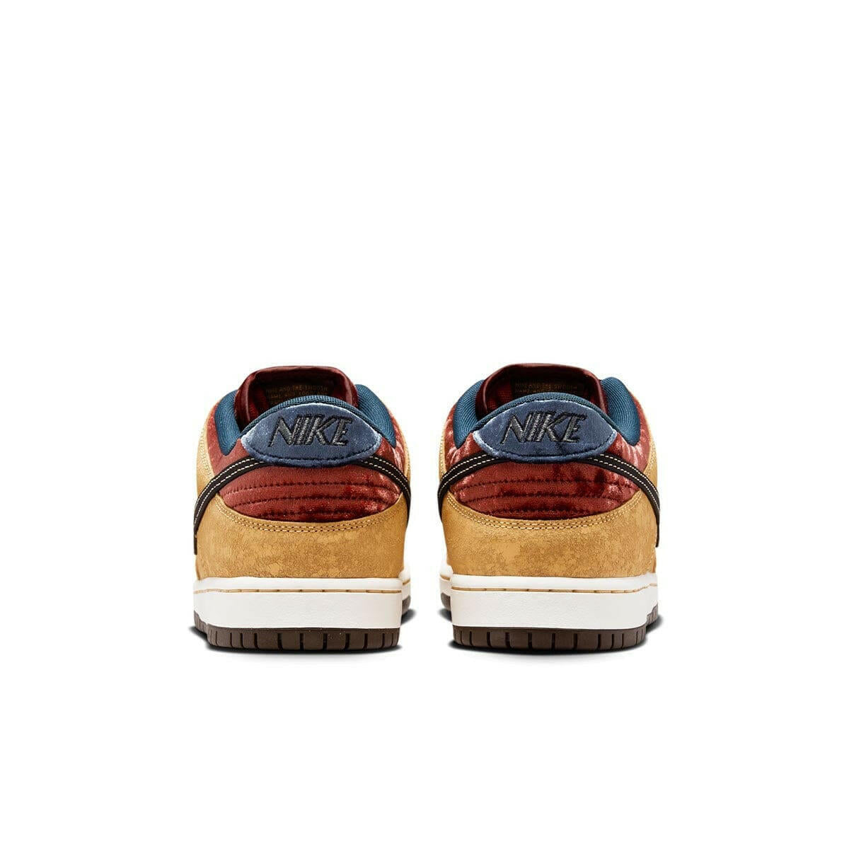 Nike SB - Dunk Low Pro Shoes City of Cinema.