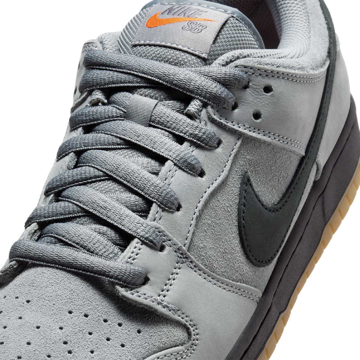 Nike SB - Dunk Low Pro Shoes Cool Grey.