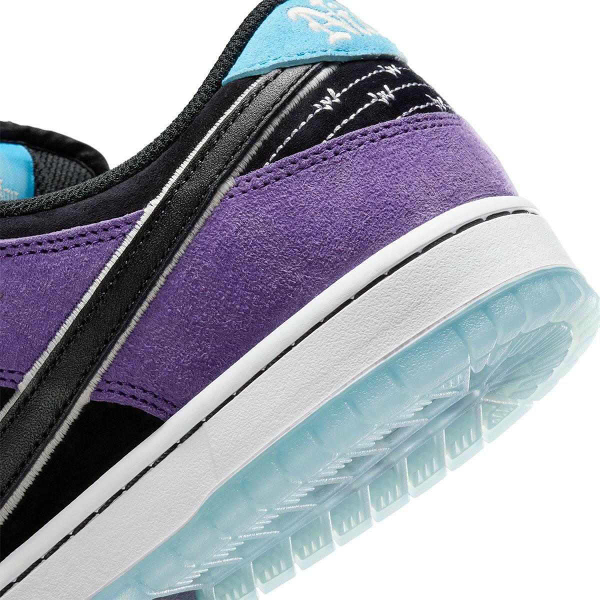 Nike SB - Dunk Low Pro Shoes Hayley Wilson.