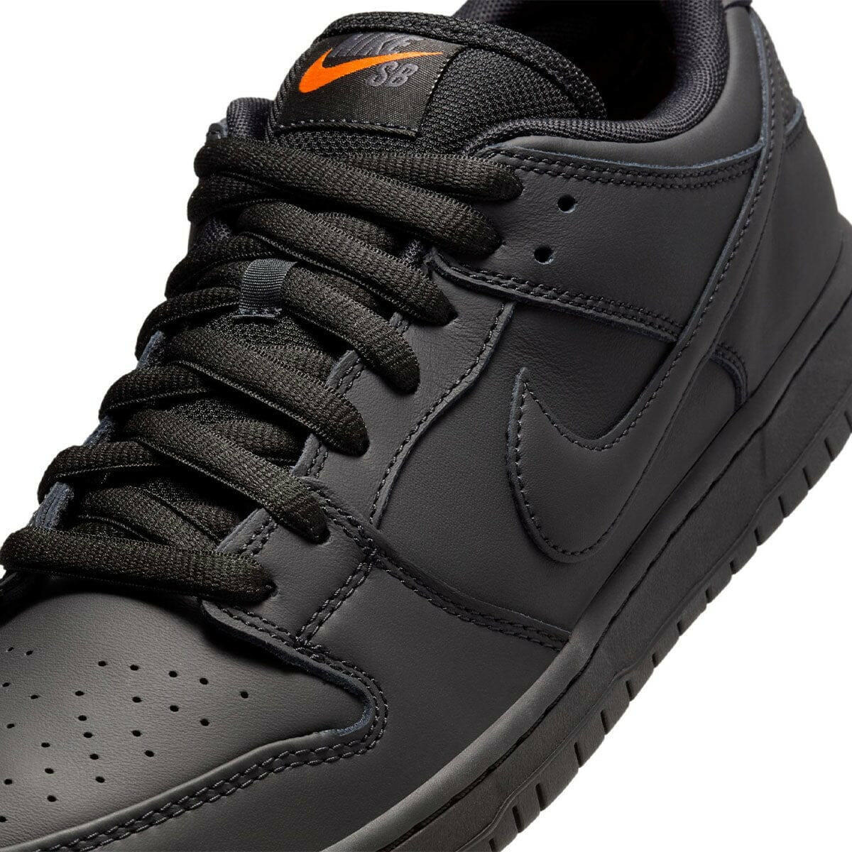 Nike SB - Dunk Low Pro Shoes Triple Black.