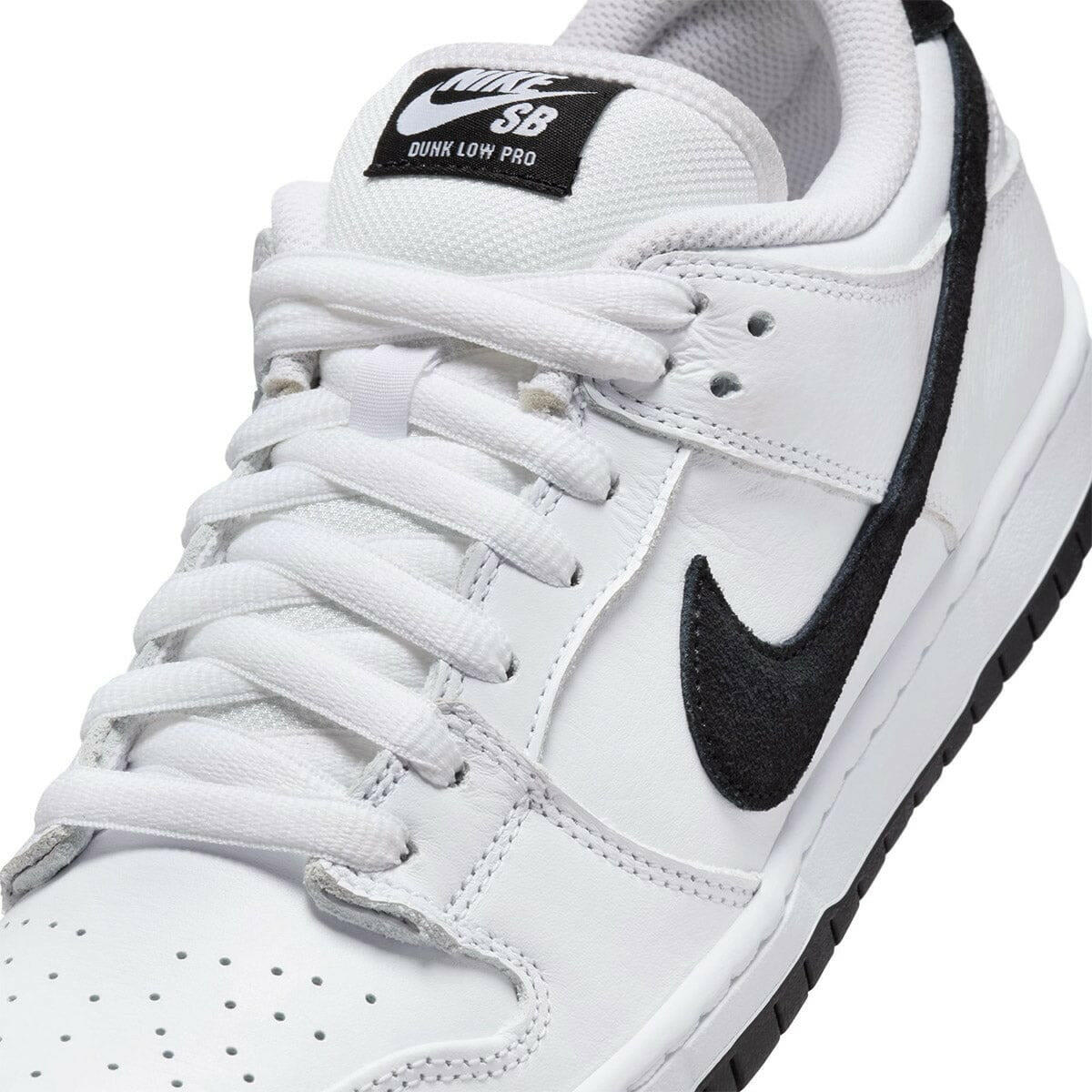 nike black and white low dunk