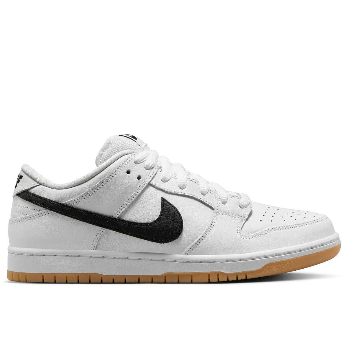 Nike SB - Dunk Low Pro Shoes White/Black-White-Gum Light Brown.