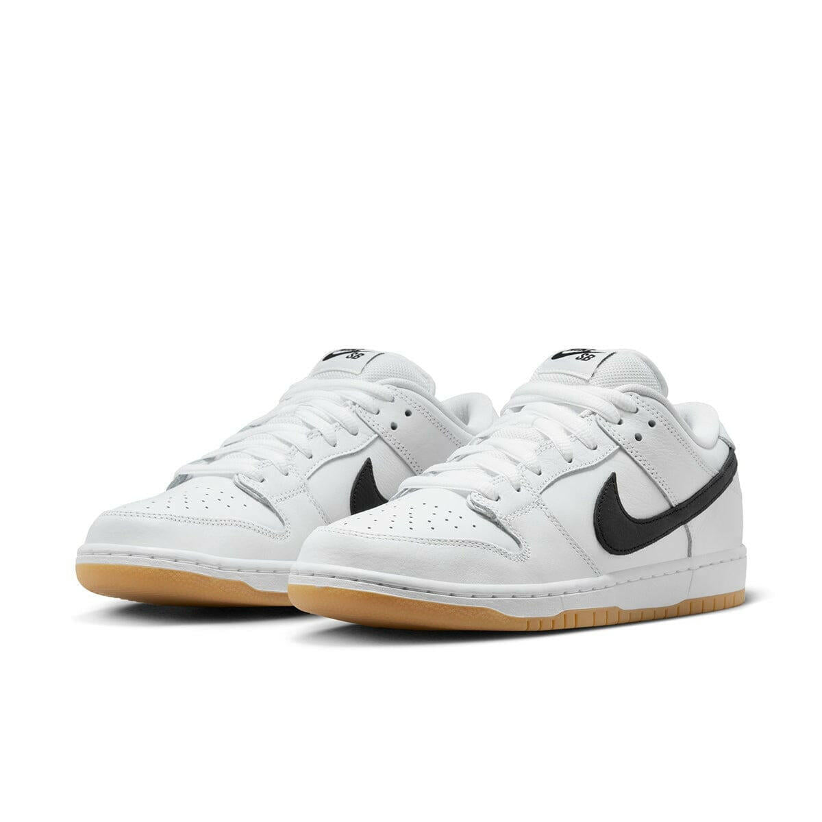 Nike SB - Dunk Low Pro Shoes White/Black-White-Gum Light Brown.