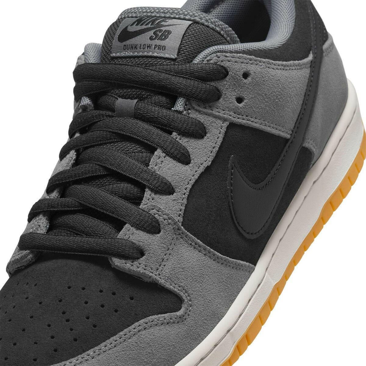 Nike SB - Dunk Low Pro Shoes Dark Smoke Grey.