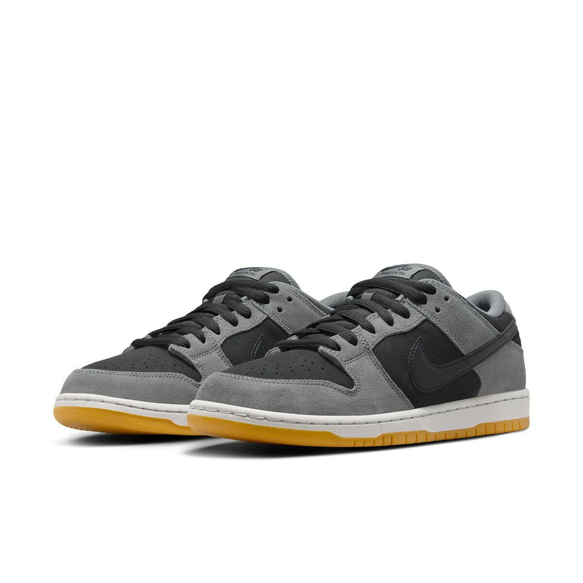 Nike SB - Dunk Low Pro Shoes Dark Smoke Grey.