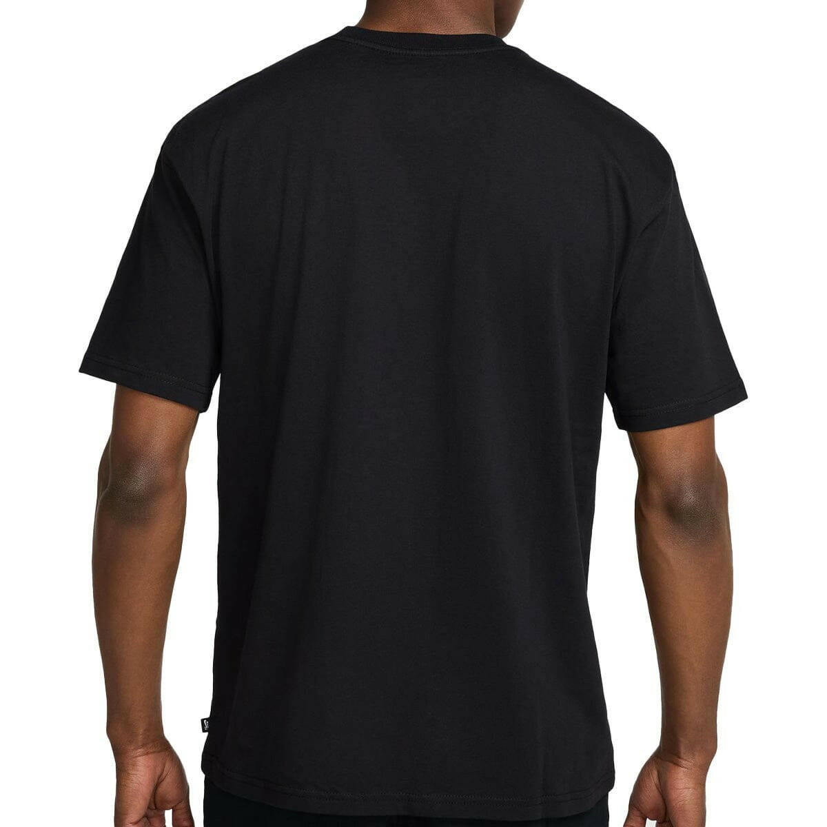 Nike SB - Elephant Tee Black.