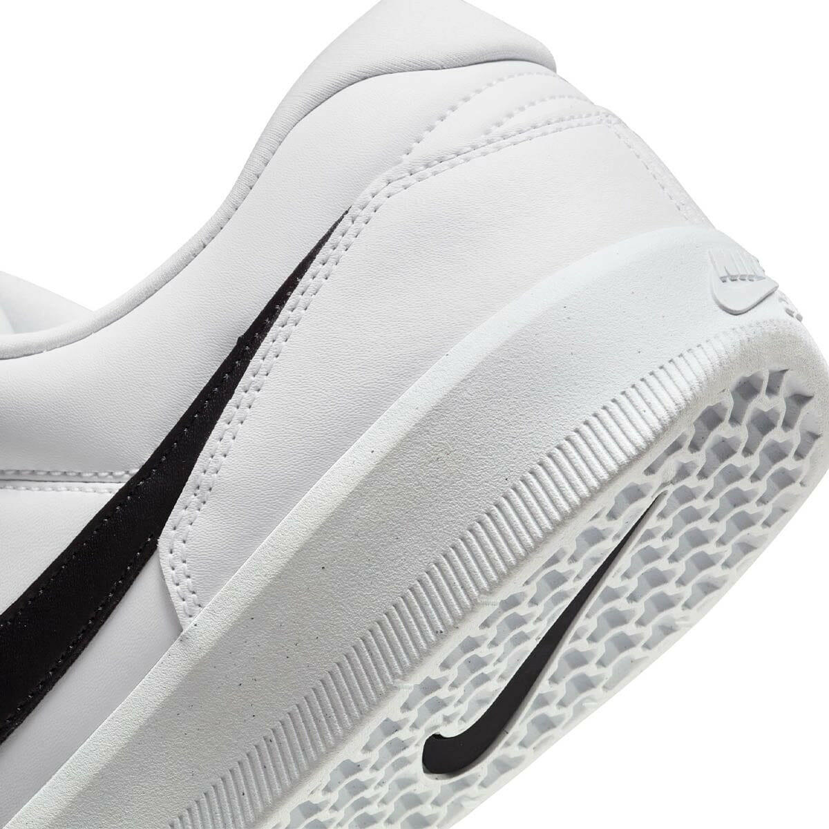 Nike SB - Force 58 Premium Shoes White/Black.