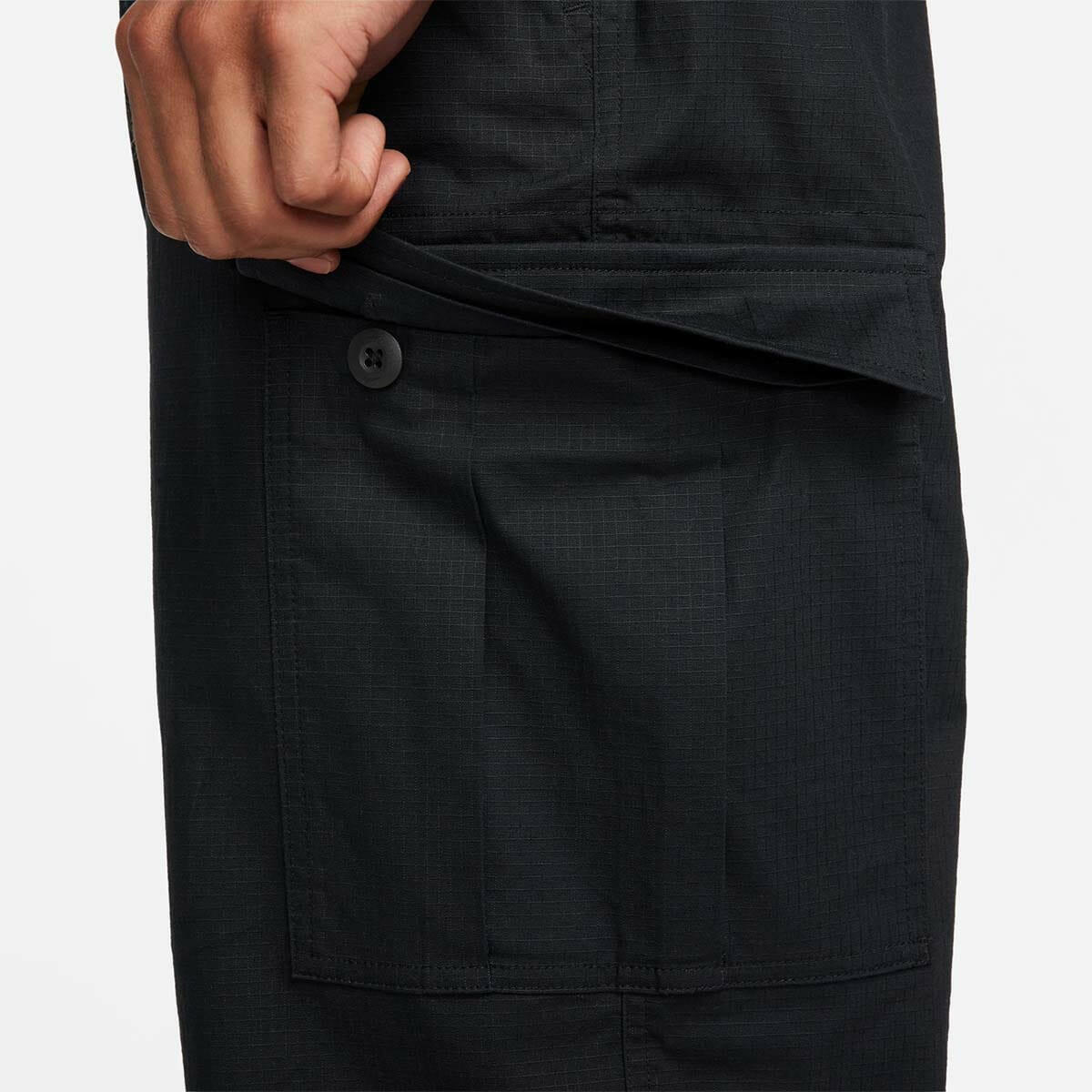 Nike SB - Kearny Cargo Pants Black.