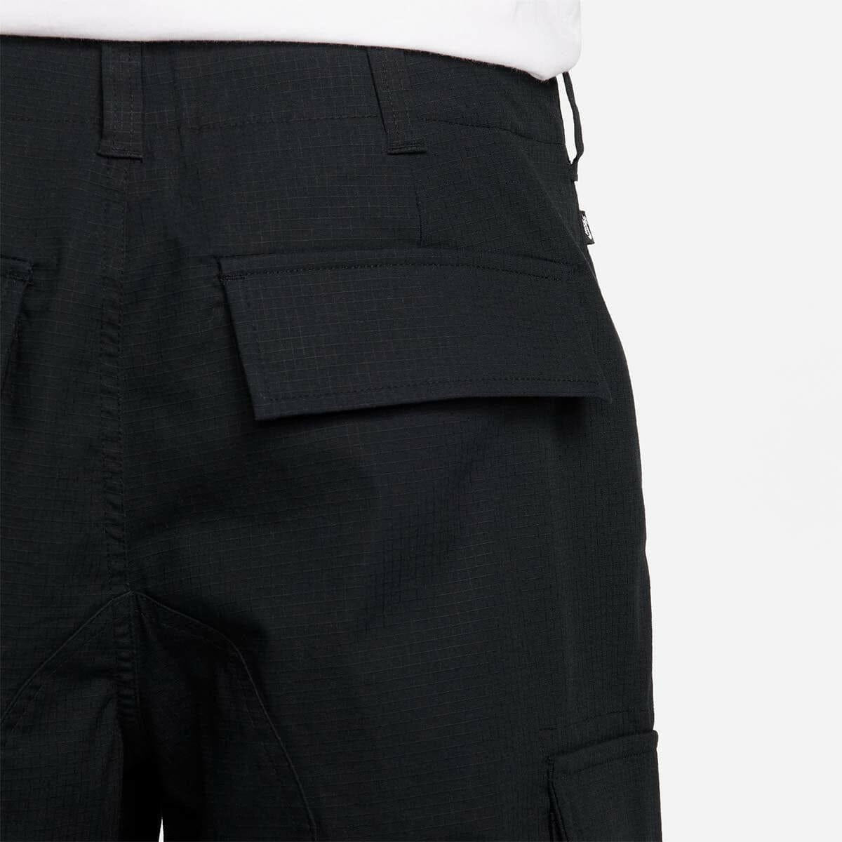 Nike SB - Kearny Cargo Pants Black.