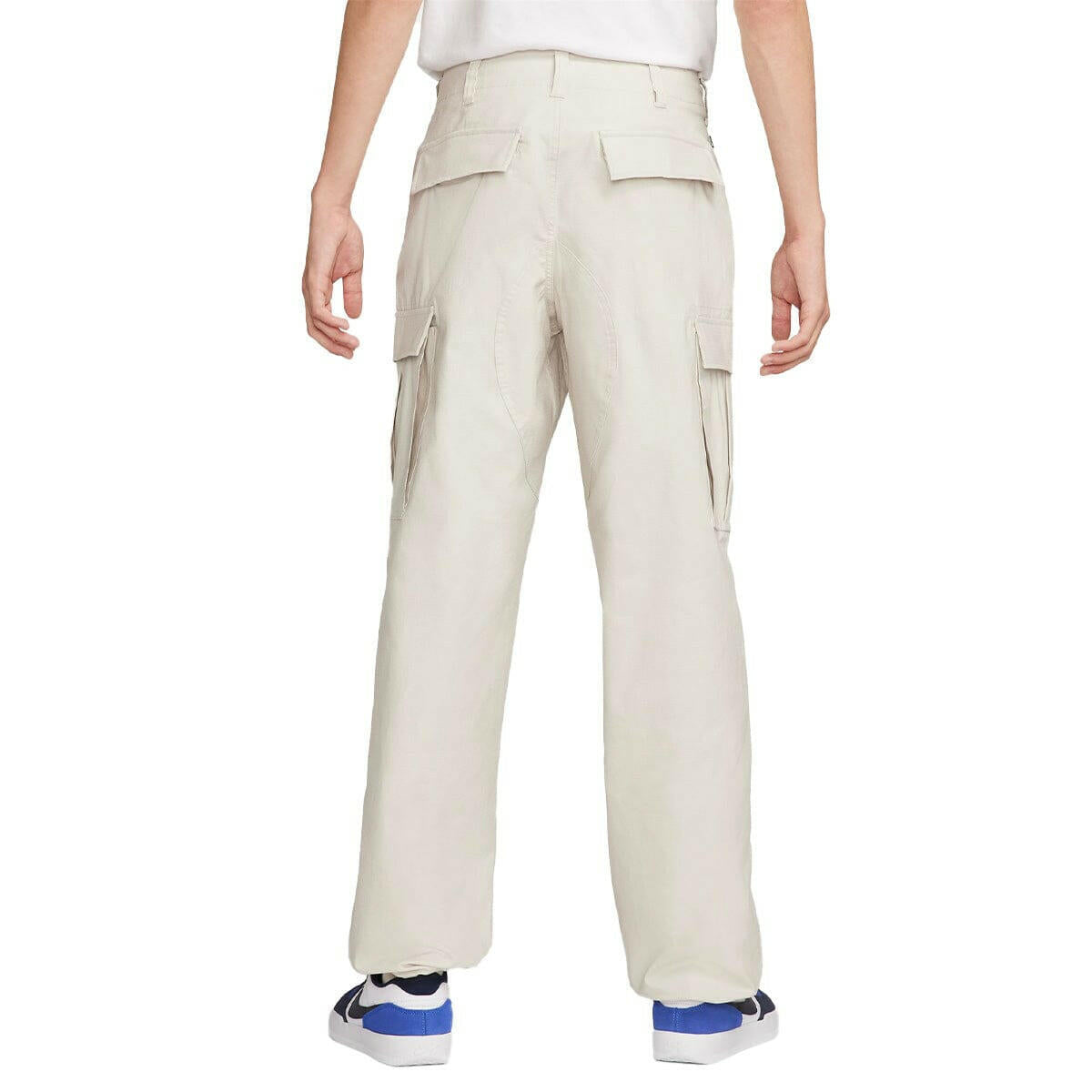 Nike SB - Kearny Cargo Pants Light Bone.