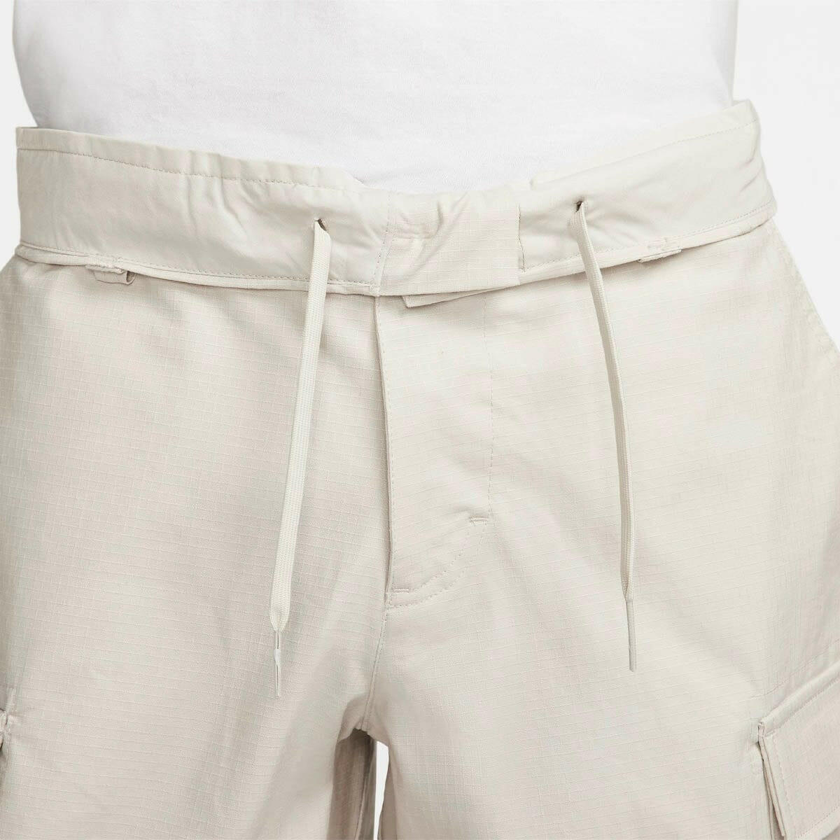 Nike SB - Kearny Cargo Pants Light Bone.