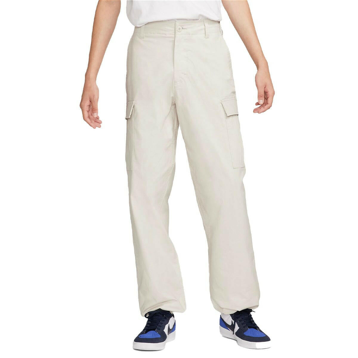 Nike SB - Kearny Cargo Pants Light Bone.