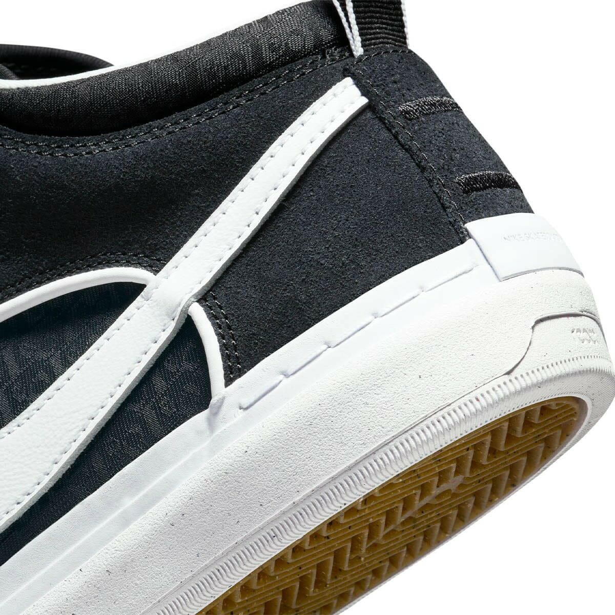 Nike SB - Leo Shoes Black/White-Black-Gum Light Brown.