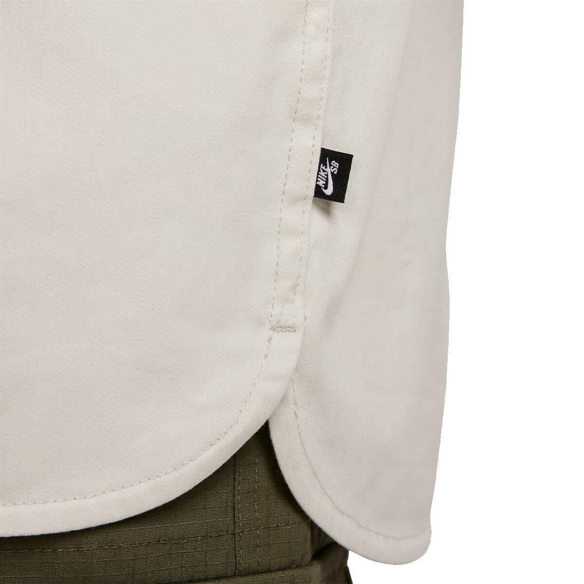 Nike SB - Tanglin Woven Shirt Light Bone.