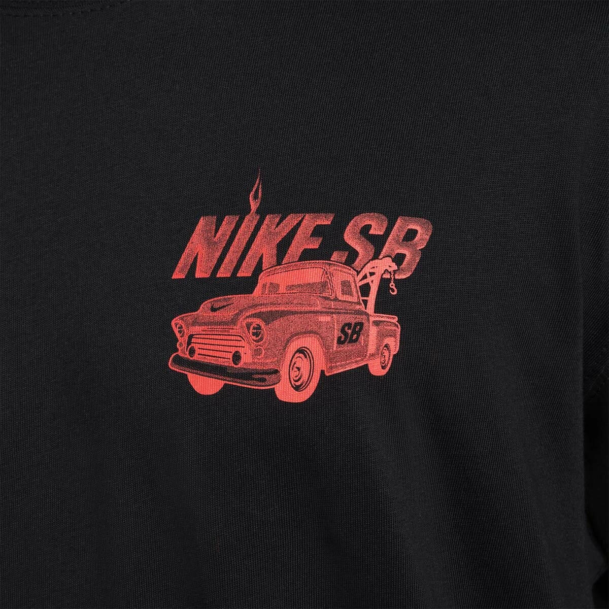 Nike SB - Tow Tee Black.