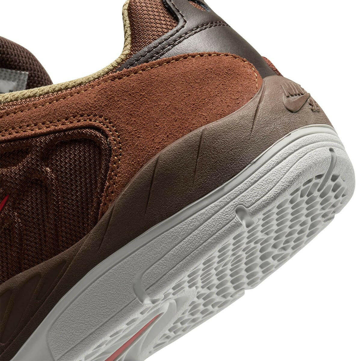 Nike SB - Vertebrae Shoes British Tan/Red.