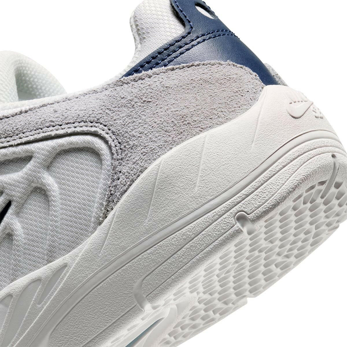 Nike SB - Vertebrae Shoes Platinum Tint/Midnight Navy-Wolf Grey.