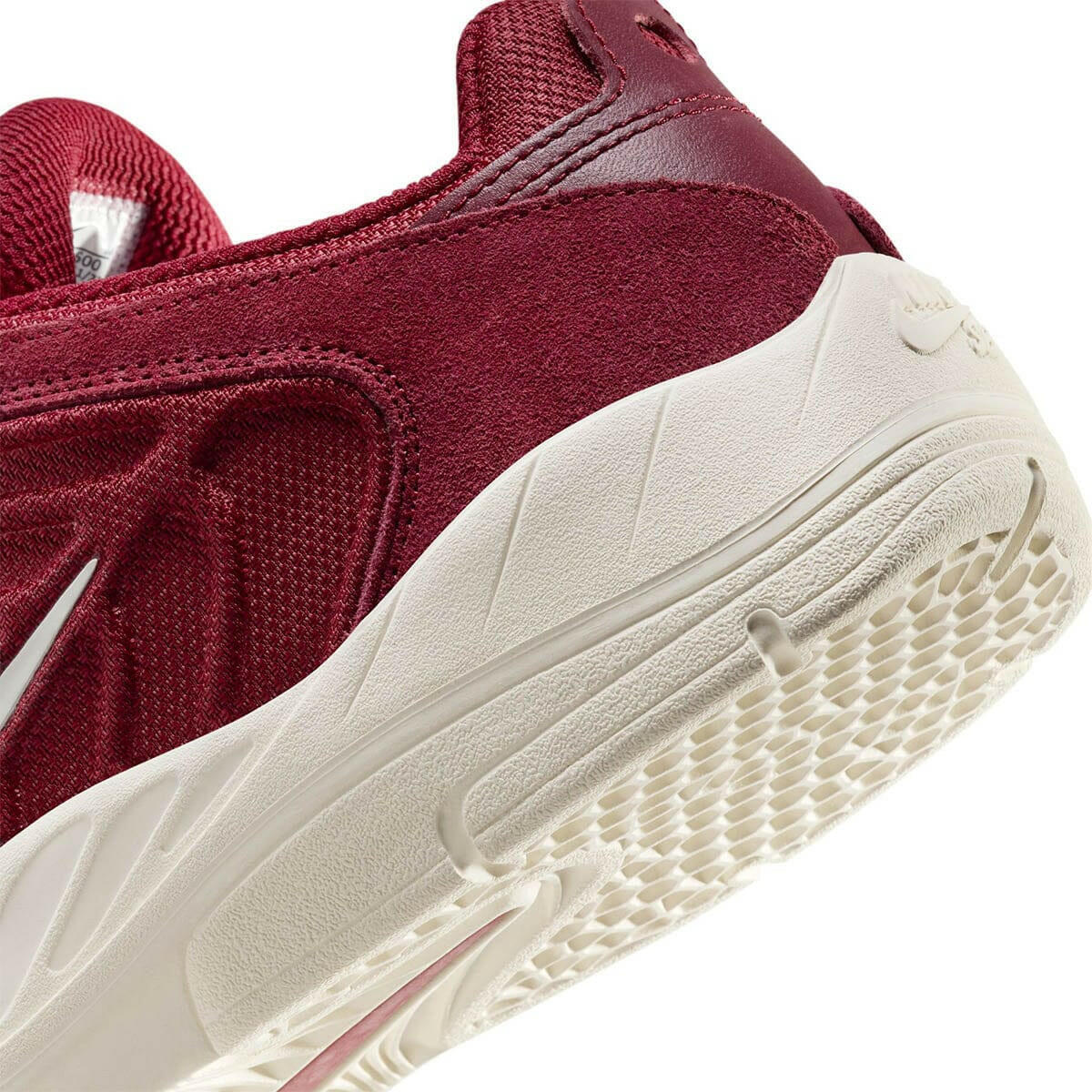 Nike SB - Vertebrae Shoes Team Red/Sail.