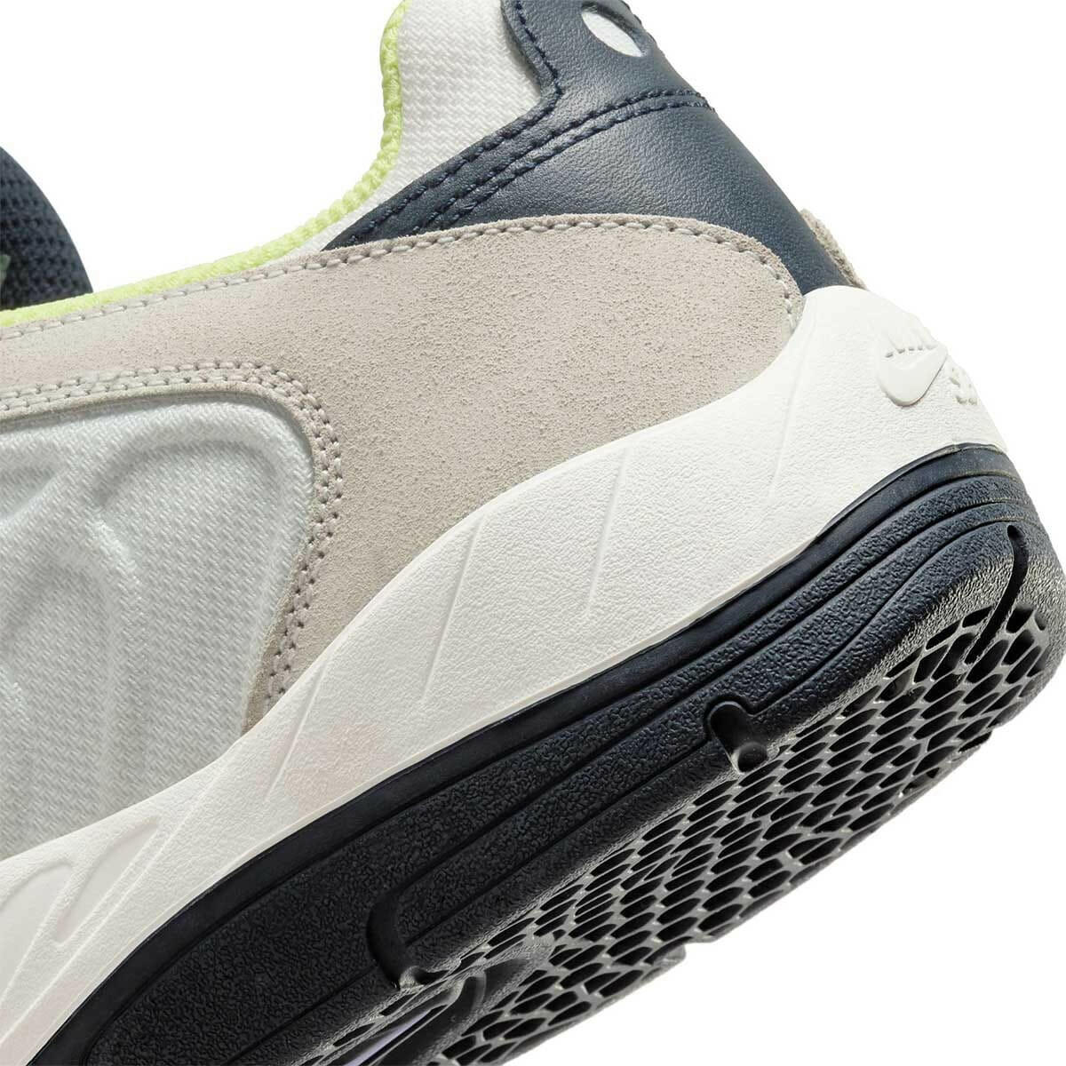 Nike SB - Vertebrae Shoes Summit White/Persian Violet.