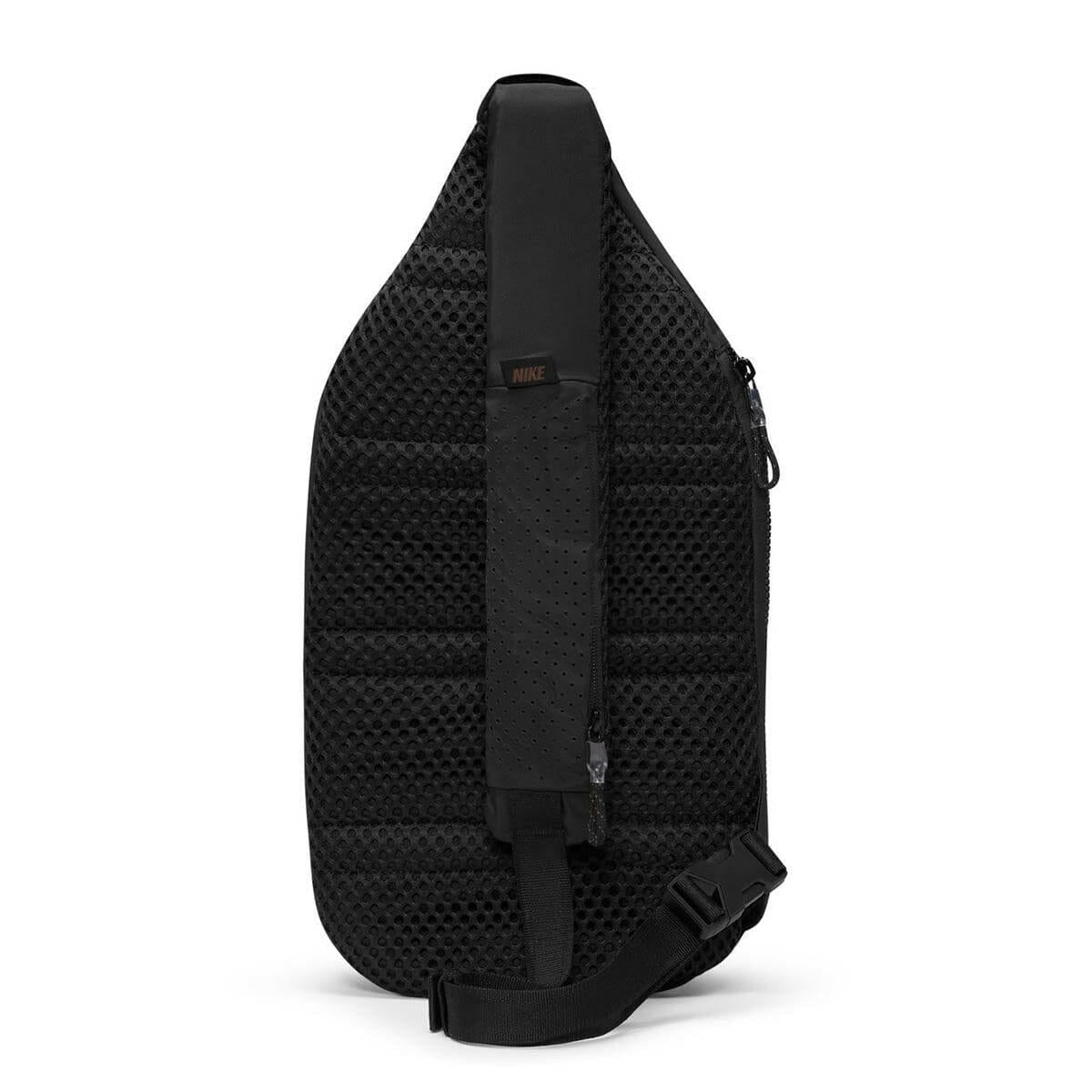 Nike - Sling Bag Black/Black/Ironstone.